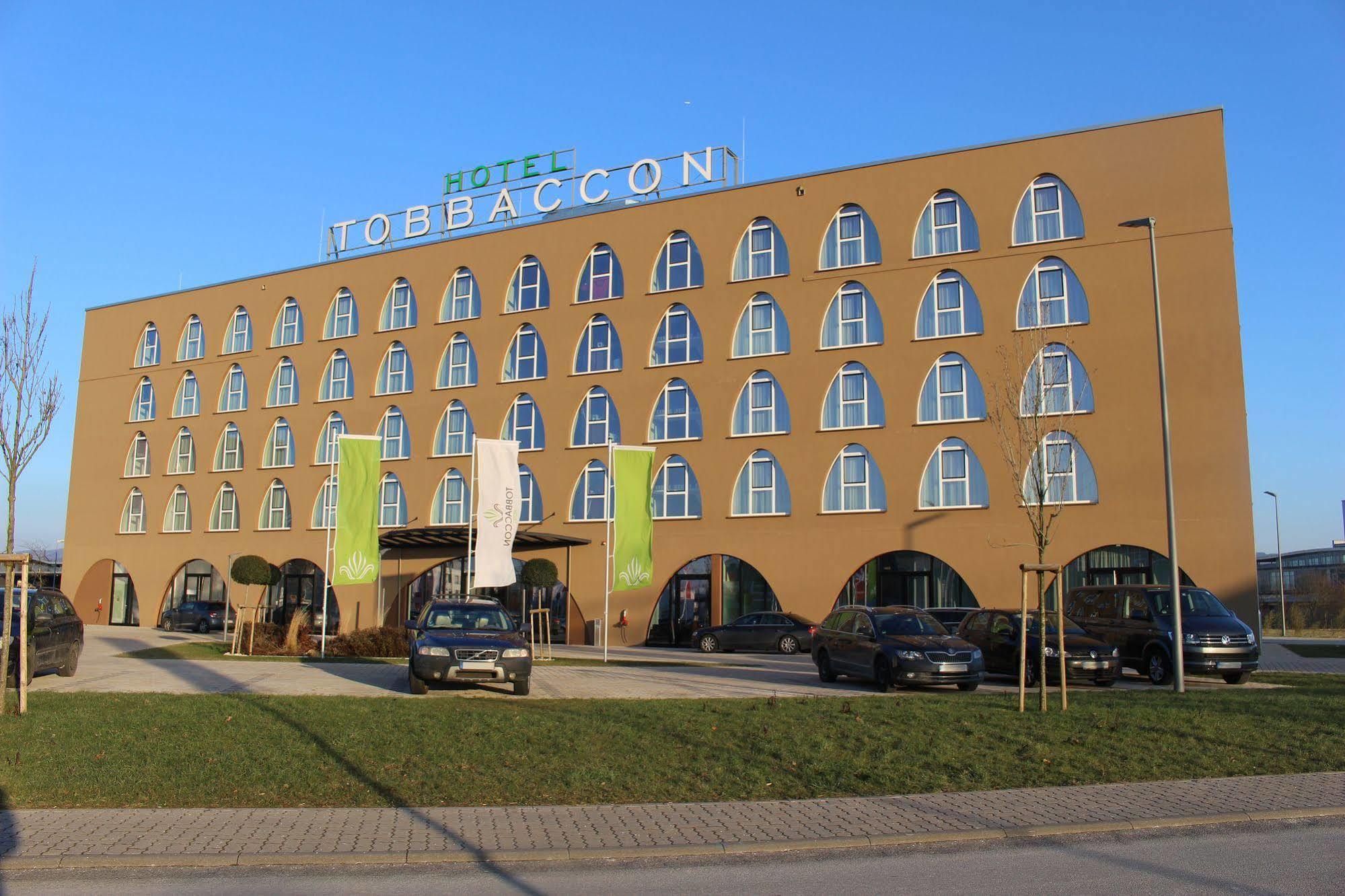 Tobbaccon Hotel Bensheim Extérieur photo